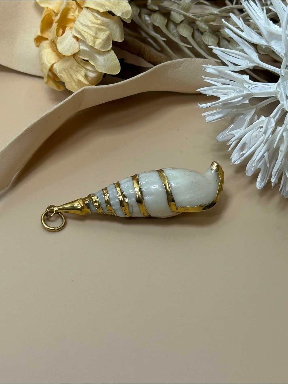 Vintage Gold Tone White Seashell Pendant Charm Coastal Beach Jewelry